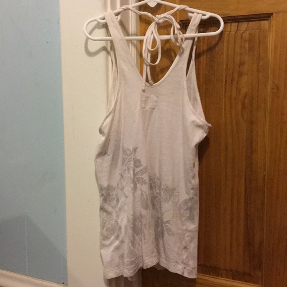 American Eagle White And Grey Floral Camisole 🦅 - Picture 4 of 5